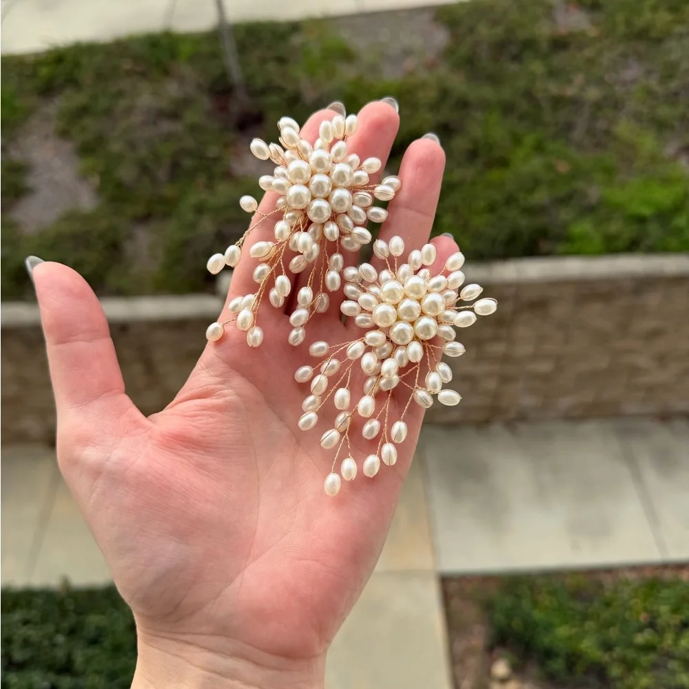 Pearl Flower Cluster Stud Earrings
